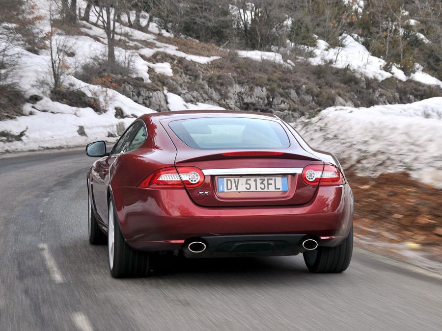  Jaguar XK Coupe 2009 года  (фото 14 из 15)